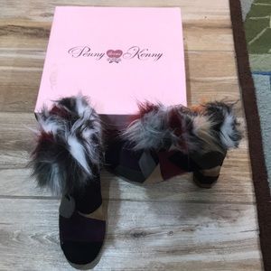 Penny Loves Kenny - Khola faux fur - size 7 wide
